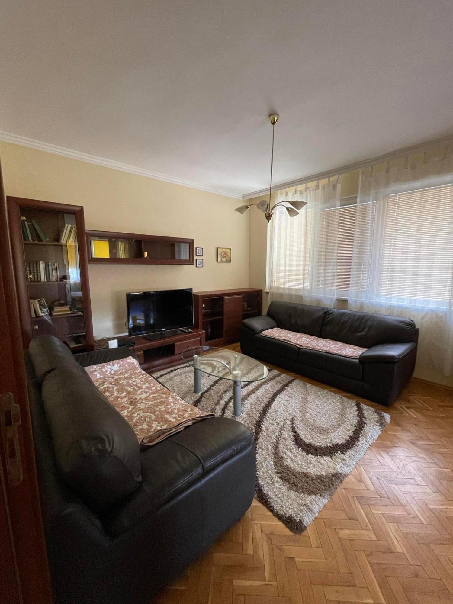 Sunny Cozy Flat In The Centre, Close To Beach, 4 Rooms, 105Sqm Varna Buitenkant foto