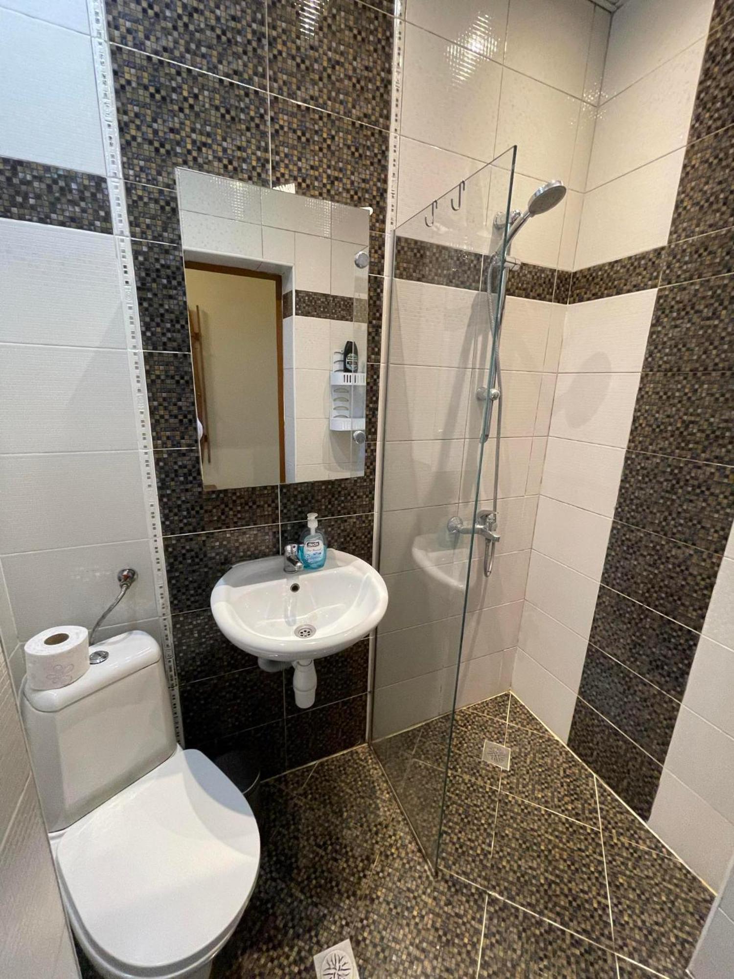 Sunny Cozy Flat In The Centre, Close To Beach, 4 Rooms, 105Sqm Varna Buitenkant foto